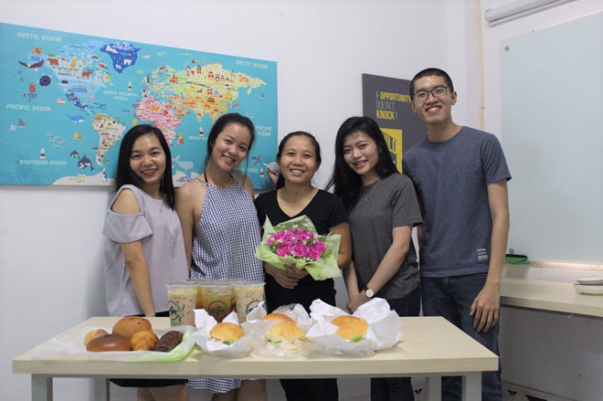 Quyết tâm theo đuổi hướng đi riêng của cô giáo tiếng Anh - 3
