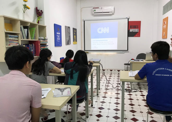 Quyết tâm theo đuổi hướng đi riêng của cô giáo tiếng Anh - 4