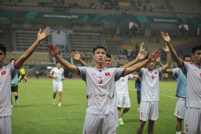 U23 VN gây sốc ASIAD: Hot boy Duy Mạnh chưa vội &#34;sướng&#34;, mơ kỳ tích mới - 1