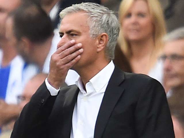 Mourinho bị cảnh báo: Sếp lớn MU khinh bỉ, dọa sa thải nếu thua Tottenham