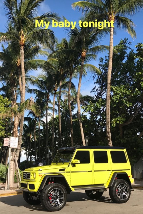 Tưởng đã thất sủng, màu neon bất ngờ trở lại và lợi hại hơn xưa - 10