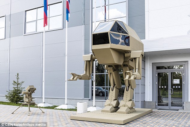 Robot sát thủ Nga nặng 4,5 tấn như trong phim khoa học viễn tưởng - 1