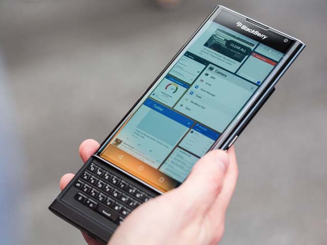 Thời trang Hi-tech - Những smartphone sở hữu bàn phím vật lý QWERTY "đã" nhất hiện nay