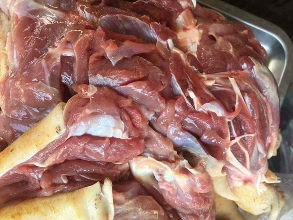 Đổ xô mua thịt đà điểu giá chỉ từ 90.000 đồng/kg - 2