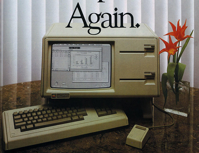 Xerox PARC đã thuyết phục Jobs rằng tương lai của máy tính là giao diện đồ họa (GUI), giống như loại chúng ta đang sử dụng cho đến ngày nay. Jobs nỗ lực nâng cấp cho máy tính Lisa - thế hệ tiếp theo của Apple với giao diện đồ họa. Lisa được phát hành vào năm 1983 nhưng chịu doanh số bán hàng thảm hại do quá đắt và không có đủ phần mềm hỗ trợ.