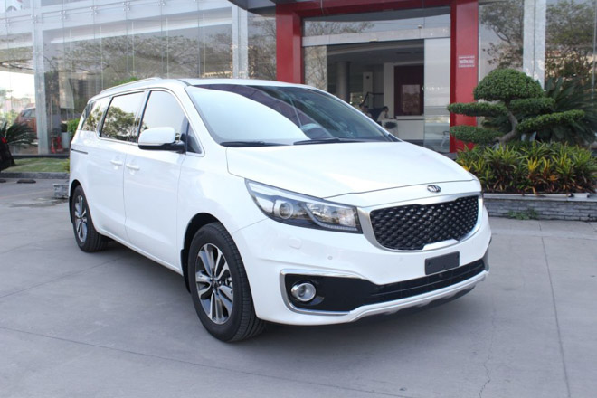 Giá xe Kia Sedona cập nhật mới nhất - 1