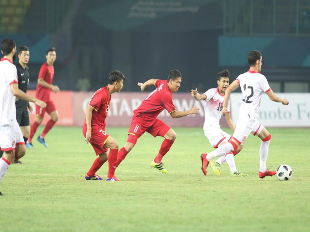 Trực tiếp bóng đá U23 Việt Nam - U23 Bahrain: Bước ngoặt thẻ đỏ