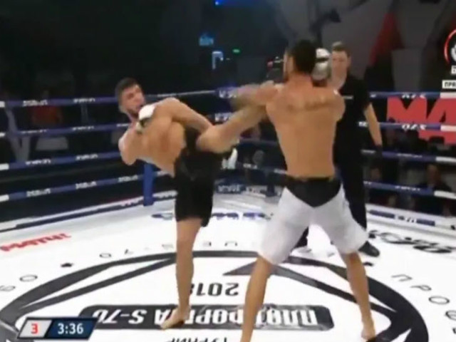 Thể thao - UFC: "Vô ảnh cước" nhanh như điện, cho đối thủ "nằm ngủ"