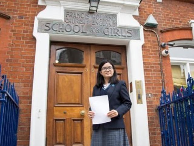 Du học sinh Việt 14 tuổi được ”nhảy cóc” 2 năm vào đại học ở Anh