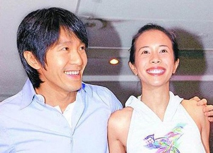 Tình cũ Châu Tinh Trì U50 mặc sexy "đốt mắt" khán giả - 9