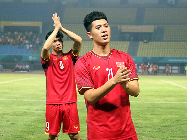 Bóng đá - Đưa U23 Việt Nam vào tứ kết ASIAD: Công Phượng hành động kỳ lạ
