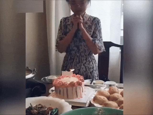 Video Clip Cười - Đến "thần thánh" cũng phải bó tay với gái ế!