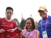 Bóng đá - U23 Việt Nam: Park Hang Seo bất ngờ tặng quà nữ phóng viên