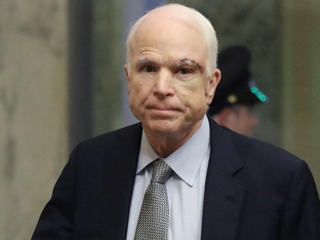 Thượng Nghị sĩ Mỹ John McCain qua đời ở tuổi 81
