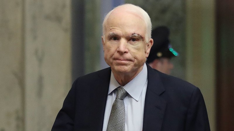 Thượng Nghị sĩ Mỹ John McCain qua đời ở tuổi 81 - 1