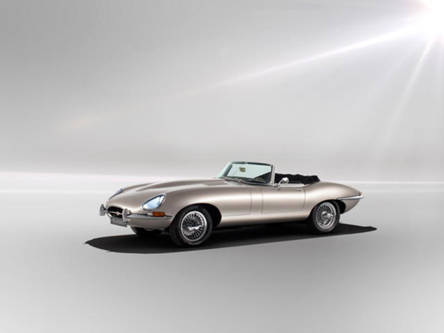 Tin tức ô tô - Xe cổ Jaguar E-Type được phục hồi thành phiên bản chạy điện