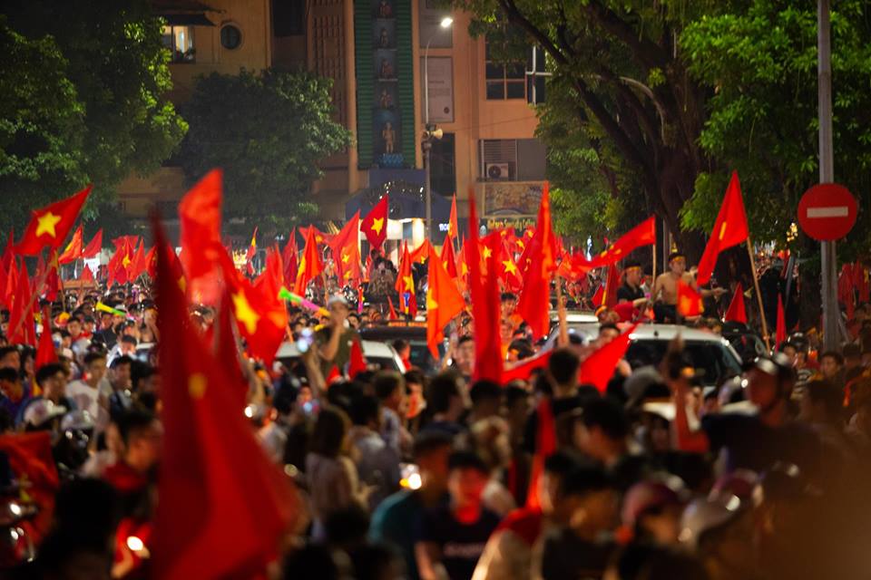 Bố cầu thủ Văn Toàn: “Toàn ghi bàn thắng, tôi mừng đến rơi nước mắt” - 2