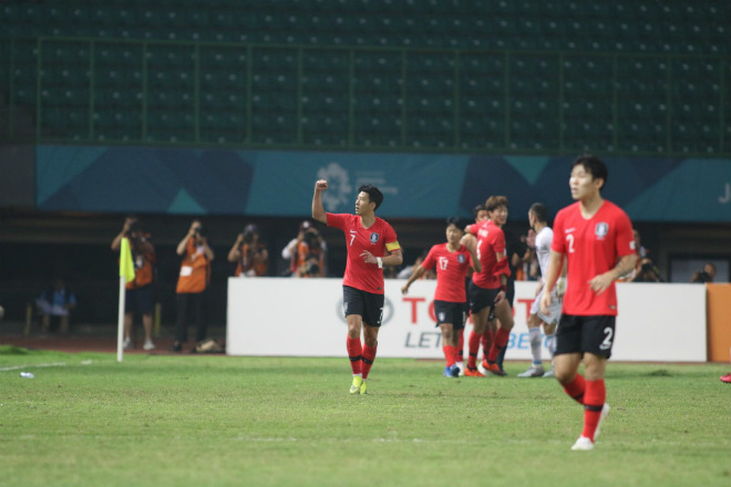 U23 Hàn Quốc nghẹt thở vào bán kết: Không ngại U23 Việt Nam, khen thầy Park - 1