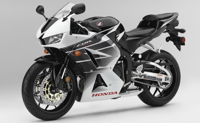 Honda CBR600RR 2019 sắp tái xuất, &#34;dọa nạt &#34; Yamaha YZF-R6 - 1