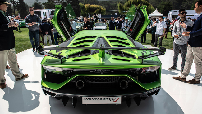 Phần cản sau của siêu xe Lamborghini Aventador SVJ
