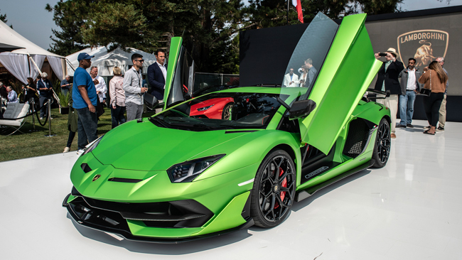 Tại sự kiện Moterey Car Week diễn ra tại Mỹ, Automobili Lamborghini đã chính thức “giới thiệu” chiếc Lamborghini Aventador SVJ hoàn toàn mới với mức giá bán từ 517.700 USD ( tương đương 12 tỷ đồng).
