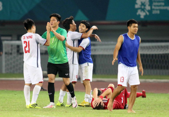 U23 Việt Nam: Thầy Park làm gì với Quang Hải khiến tất cả ngỡ ngàng? - 2