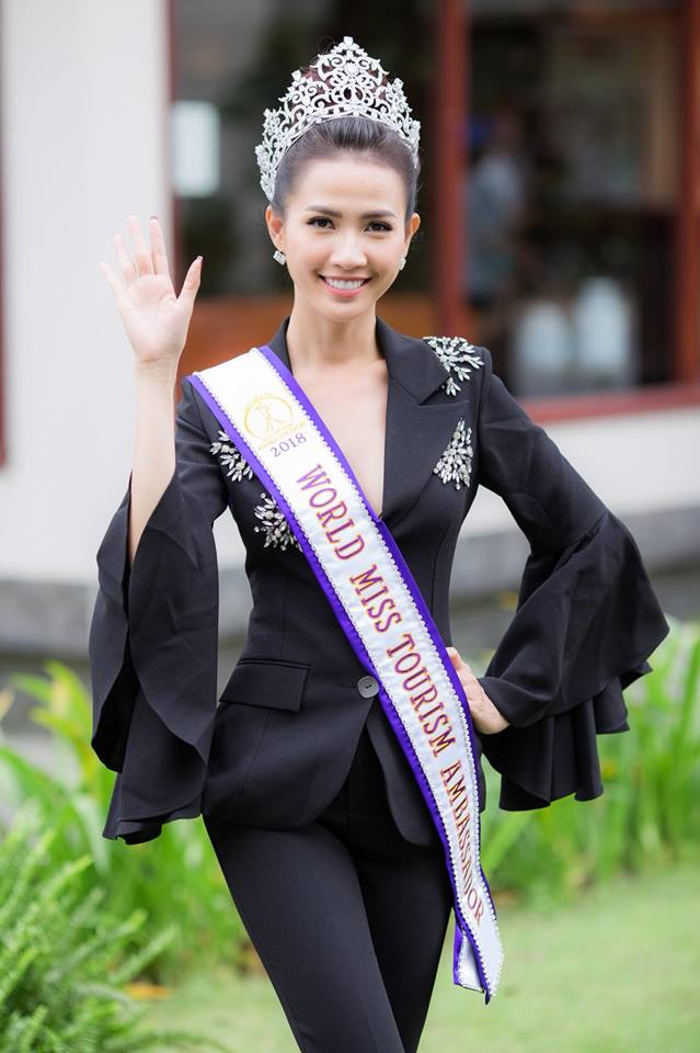 Hoa hậu Phan Thị Mơ dự đoán kết quả táo bạo cho trận U23 VN - HQ - 1