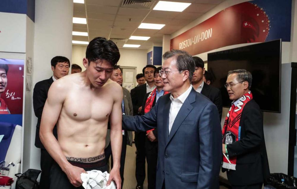 Mãn nhãn hình thể cường tráng của Son Heung-min và đồng đội - 3