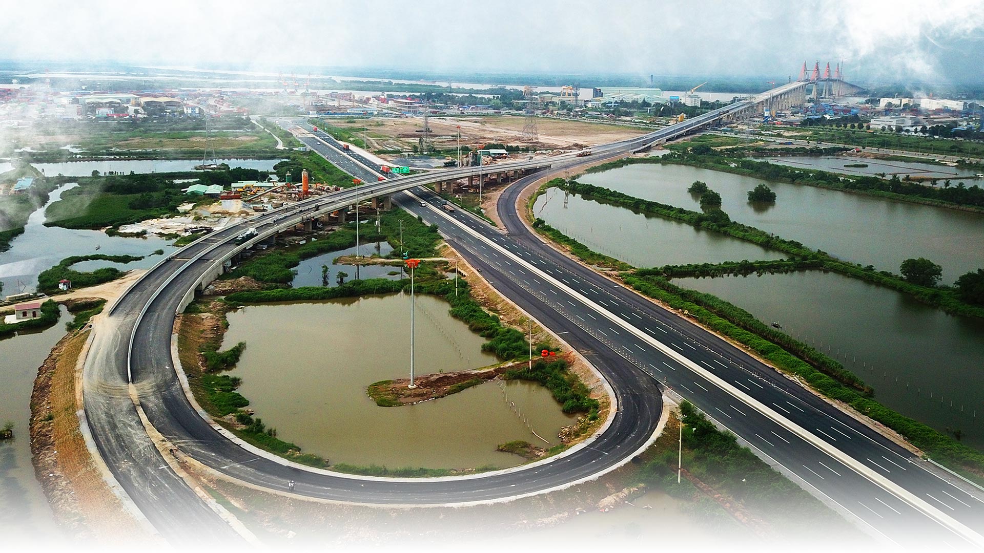[eMagazine] Những con số ấn tượng về cao tốc Hạ Long - Hải Phòng - 5