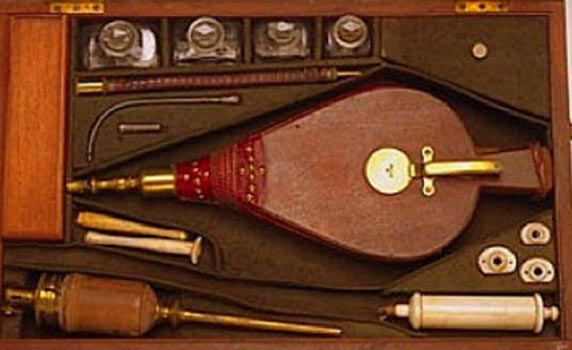 Không thể tin rằng 12 dụng cụ y tế đáng sợ này từng được sử dụng trên con người - 11