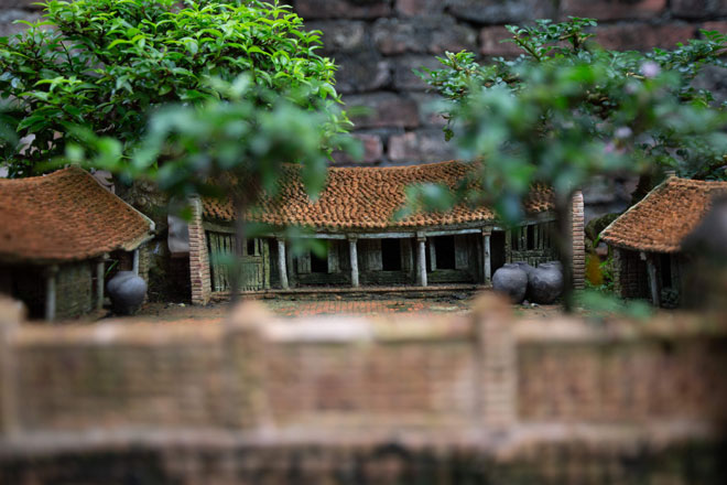 Kỳ lạ căn nhà 3 gian rộng chưa đầy 1m2, được lợp bằng 11.000 viên ngói - 5