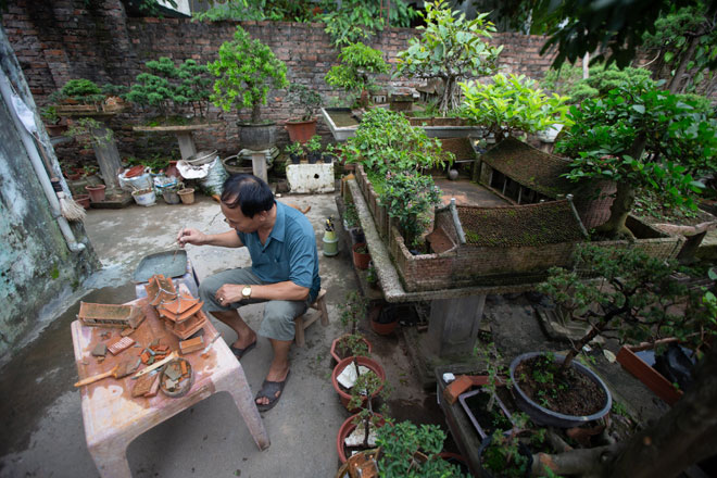 Kỳ lạ căn nhà 3 gian rộng chưa đầy 1m2, được lợp bằng 11.000 viên ngói - 9