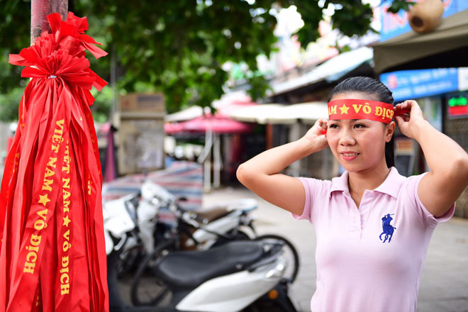 Thần may mắn không gõ cửa U23 Việt Nam, CĐV ôm nhau khóc trong tiếc nuối - 23