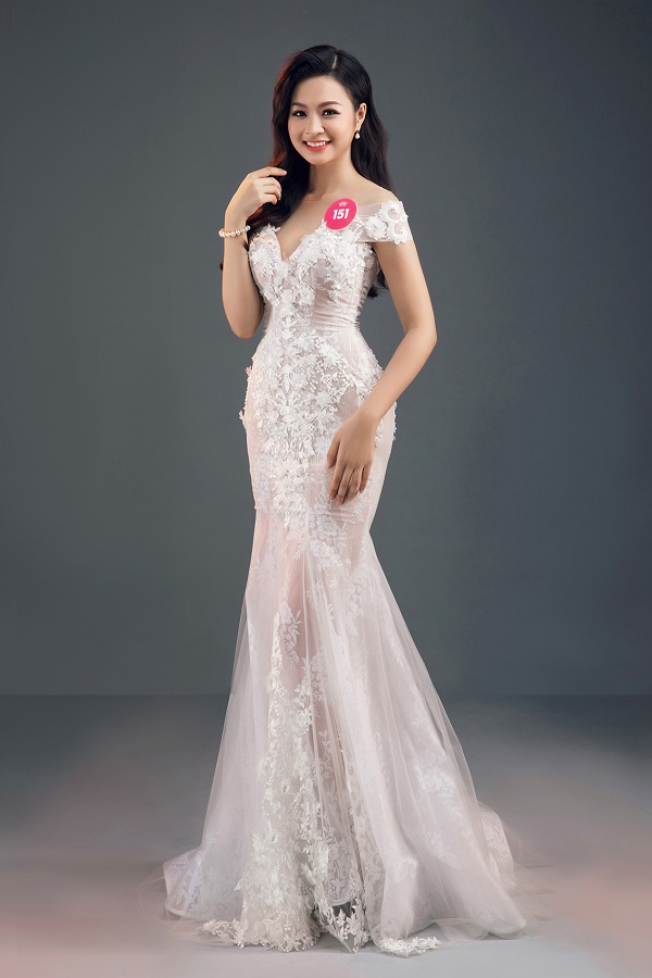 Thí sinh Hoa hậu Việt Nam 2018 tung ảnh dạ hội cực gợi cảm - 8