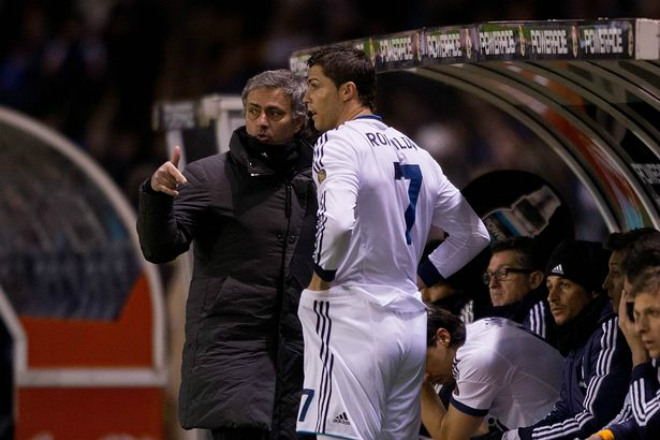 Tin HOT bóng đá tối 1/9: Sau Ronaldo đến lượt Pep bênh Mourinho - 1