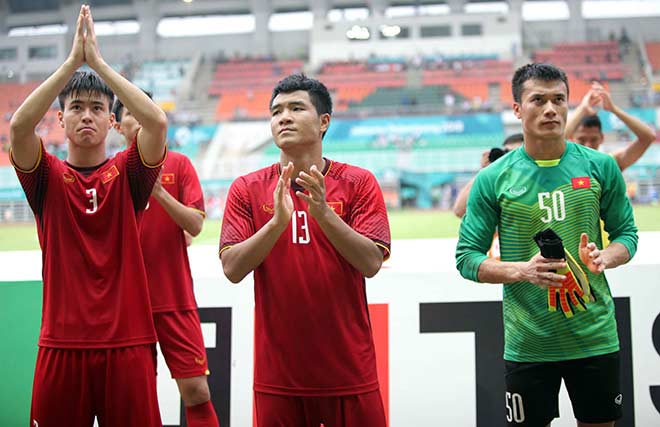 U23 Việt Nam lỡ HCĐ lịch sử: Quang Hải, Đức Huy cúi đầu xin lỗi CĐV - 5