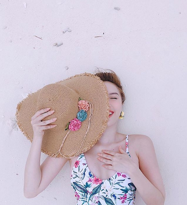 Mỹ nhân che nửa mặt khiến công chúng ngày một tò mò, liệu đó là Bảo Thy, Kỳ Duyên hay Diệp Lâm Anh?
