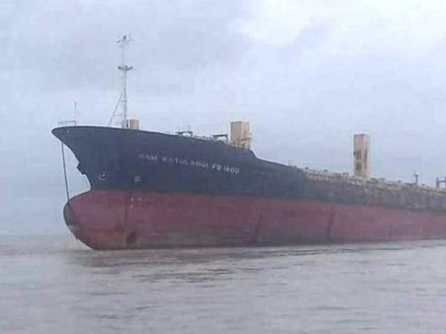 Thế giới - Đột nhập "tàu ma" bí ẩn trôi dạt ngoài khơi Myanmar