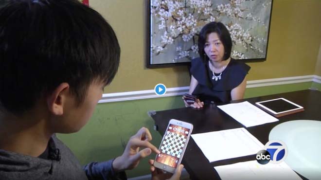 Đi du lịch đến Việt Nam 1 tuần, mất 300 triệu đồng cước phí data - 1