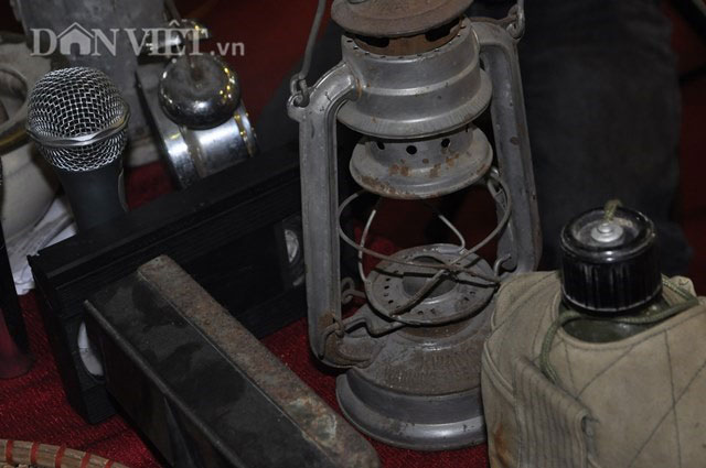 Quảng Ninh: Chợ bán gà cảnh, thiên nga đen và vô số đồ cũ rích - 11