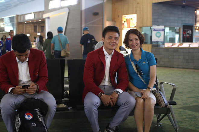 U23 Việt Nam, đoàn thể thao VN về nước: Thầy trò Park Hang Seo đã đến Mỹ Đình - 4