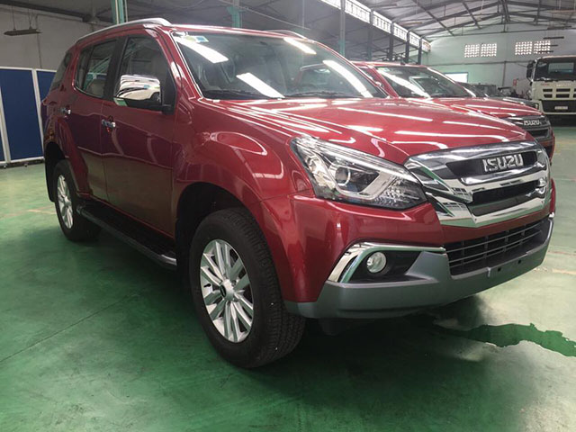 Ô tô - Loạt xe Isuzu Mu-X và D-Max về Việt Nam, chuẩn bị ra mắt vào tháng sau