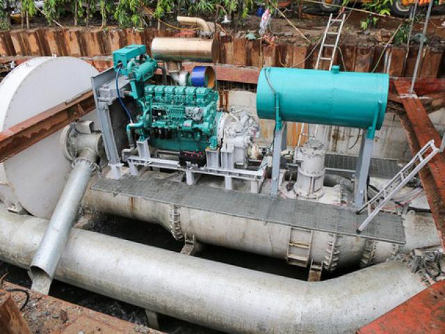 Tin tức trong ngày - TP HCM: Hết tiền, "siêu" máy bơm chính thức ngừng vận hành