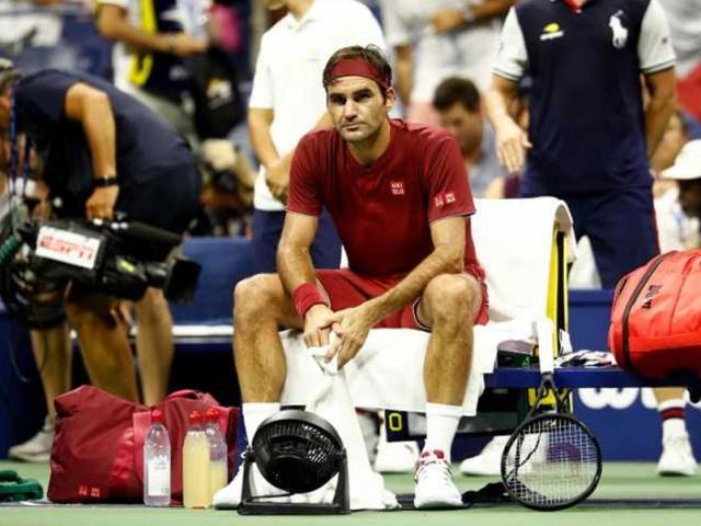 Thể thao - US Open: Federer đổ tại thua sốc vì “ông trời”, lo thay cho Djokovic