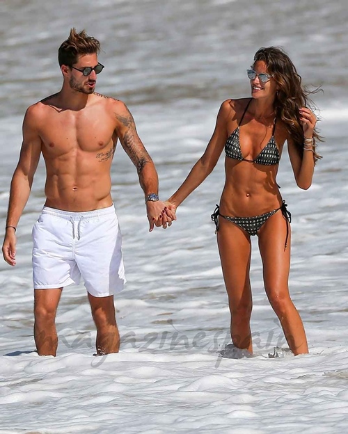 Cách giúp &#34;đệ nhất giới WAGs&#34; U40 vẫn được bạn trai kém nửa giáp si mê - 11