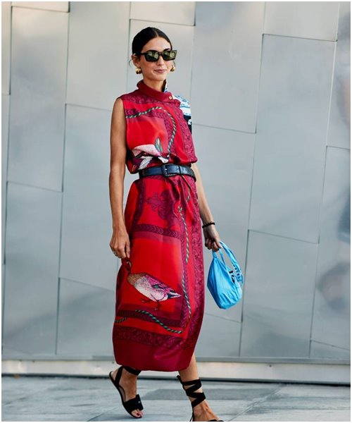 Kiểu túi nhỏ xinh làm "chao đảo" các tín đồ khắp thế giới - 4