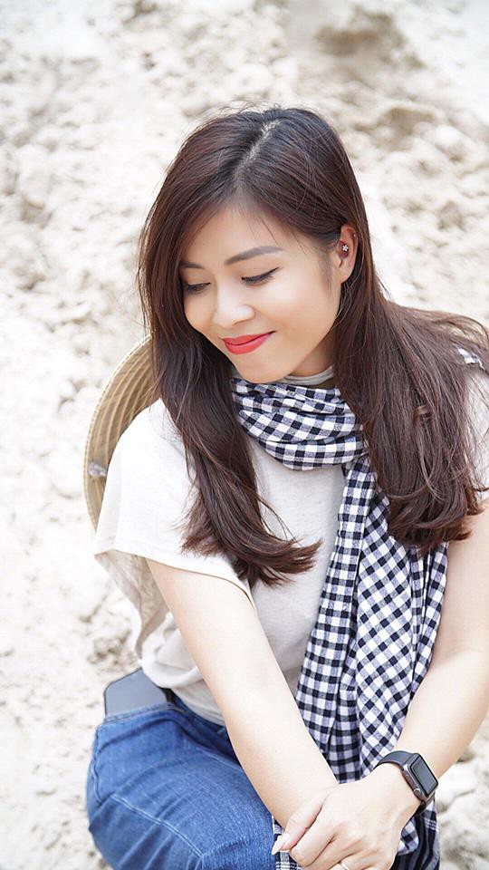 Tình tứ bên chồng trẻ nhưng MC Hoàng Linh lại gây tò mò với hình xăm ở vai - 9