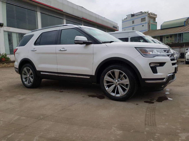 Khách Việt mua xe Ford Explorer phải mua thêm phụ kiện gần 200 triệu đồng - 2