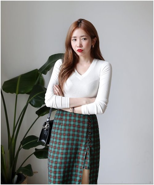 Váy áo kẻ giúp nàng đi chơi hay công sở đều xinh - 1