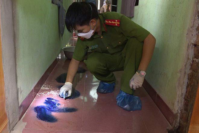 Kẻ sát hại 2 vợ chồng ở Hưng Yên ung dung đi... ăn trộm sau khi gây án - 3